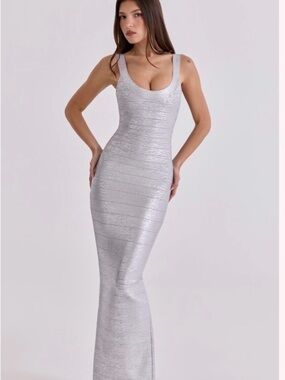 mademoiselle bustier stretch satin midi cocktail dress House of CB White Dress- Mademoiselle Bustier Stretch Satin Midi Cocktail Dress - Dresses - Palo Alto, California | Facebook Marketplace